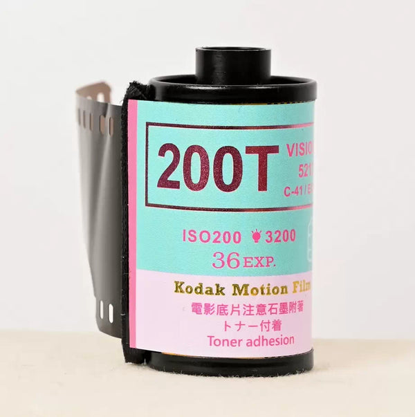 Freestyle Vision3 200T 5213 - 36exp, 135/35mm Motion Picture Film