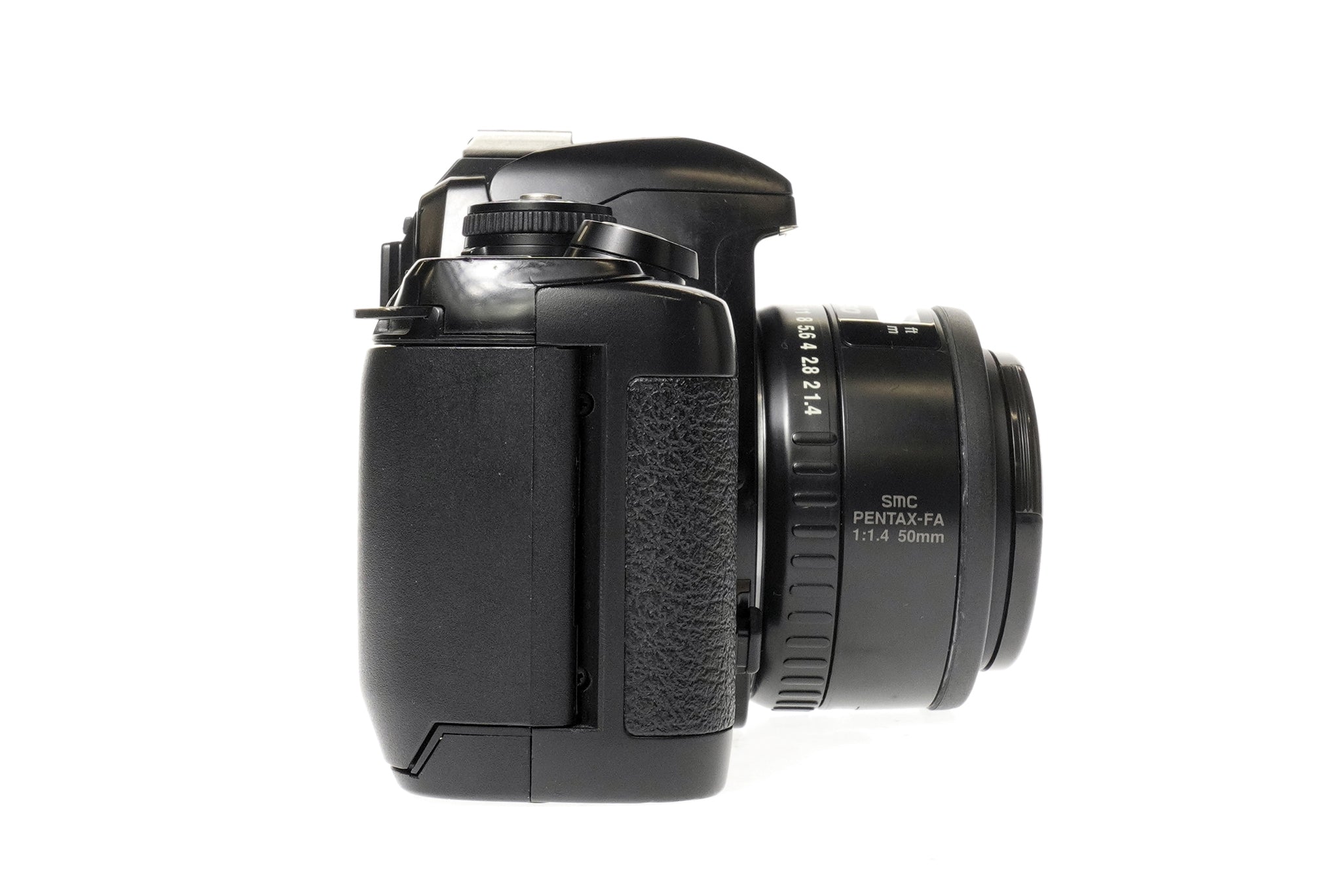 Pentax MZ-3 35mm SLR Film Camera w/ SMC Pentax-FA 50mm f1.4 Lens
