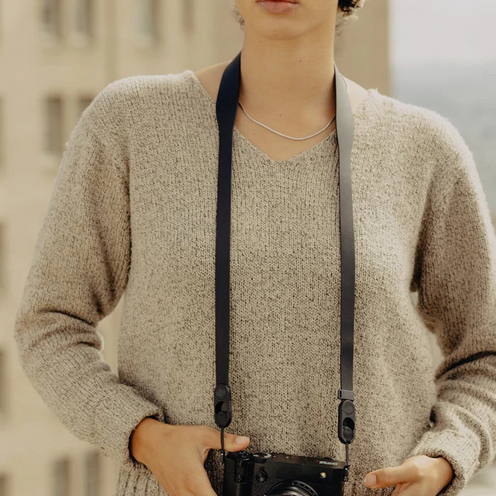 Peak Design Form Leather (Standard) Camera Strap – Panda Camera